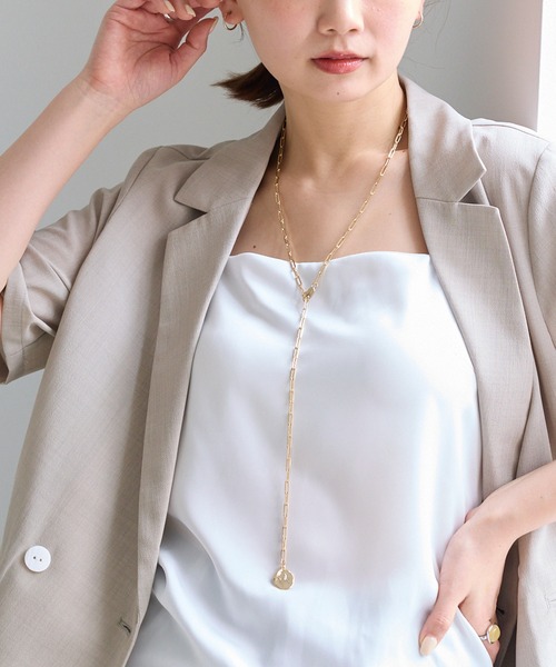 LAVEANGE(ラビアンジェ)の「スクエアチェーンコインネックレス|大人のこなれアクセ/2WAY/ロングネックレス/Y字シルエット/大人カジュアル(ネックレス・レディース・ゴールド/シルバー・F)」の1枚目の写真