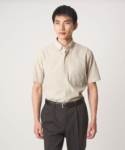 green label relaxing(グリーンレーベルリラクシング)の「ポリエステル ラッカン ストライプ スタンダード スナップ ボタンダウン 半袖 シャツ -ストレッチ・イージーアイロン・吸水速乾-(ビジネスシャツ・メンズ・ベージュ/ロイヤルブルー/ライトグレー・XL/M/L/S)」の1枚目の写真