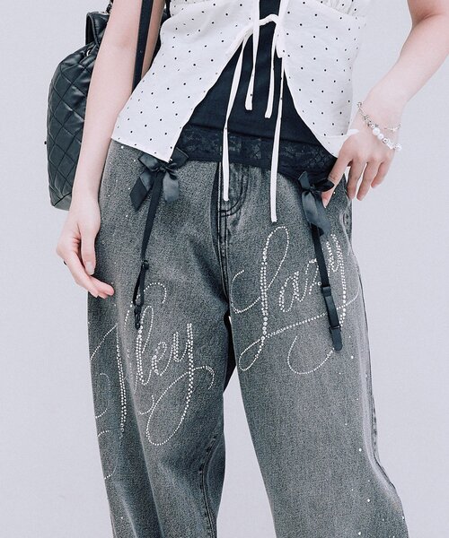 OLIVE des OLIVE(オリーブデオリーブ)の「キラキラロゴデニムパンツ(その他パンツ・レディース・ブルー/ブラック・SMALL/MEDIUM)」の11枚目の写真