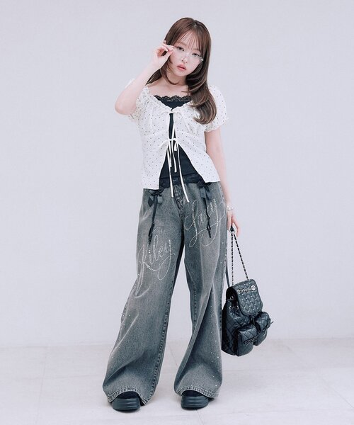 OLIVE des OLIVE(オリーブデオリーブ)の「キラキラロゴデニムパンツ(その他パンツ・レディース・ブルー/ブラック・SMALL/MEDIUM)」の15枚目の写真
