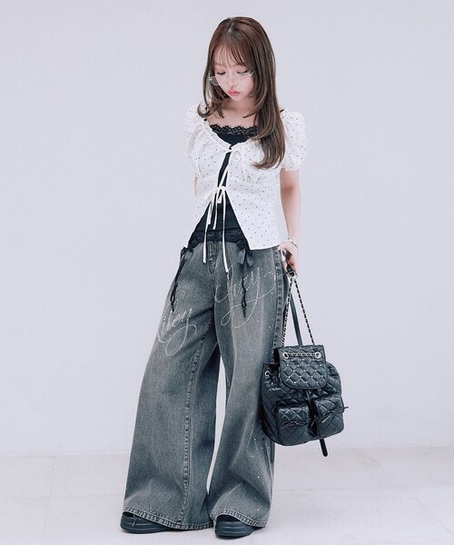 OLIVE des OLIVE(オリーブデオリーブ)の「キラキラロゴデニムパンツ(その他パンツ・レディース・ブルー/ブラック・SMALL/MEDIUM)」の16枚目の写真