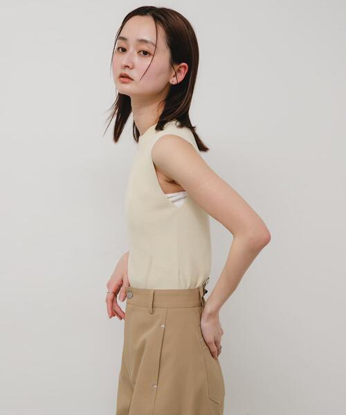 SENSE OF PLACE by URBAN RESEARCH(センスオブプレイスバイアーバンリサーチ)の「『洗濯可』コンパクトノースリーブセーター(ニット/セーター・レディース・アイボリー/ライトブルー/ネイビー・ONE)」の6枚目の写真