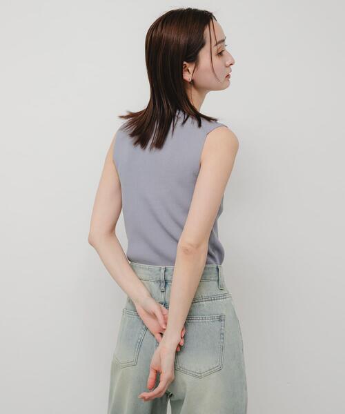 SENSE OF PLACE by URBAN RESEARCH(センスオブプレイスバイアーバンリサーチ)の「『洗濯可』コンパクトノースリーブセーター(ニット/セーター・レディース・アイボリー/ライトブルー/ネイビー・ONE)」の13枚目の写真