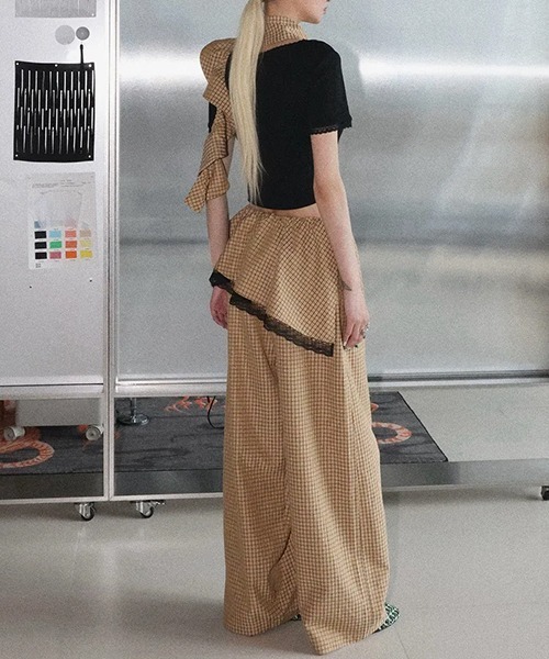 chuclla(チュクラ)の「【CHENTAITAI】 レースレイヤードチェックワイドパンツ CTW26s018(その他パンツ・レディース・ベージュ/ライトブルー・M/L/S)」の16枚目の写真