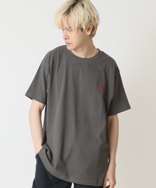 POLOCHAMPS(ポロチャンプス)の「POLOCHAMPS ポロチャンプス メンズ レギュラーフィット ワンポイント刺繍ロゴクルーネックTシャツ(Tシャツ/カットソー・メンズ・ベージュ/チャコール/オレンジ/ネイビー/ダークグリーン/杢グレー/オフホワイト/ブラック・M/XL/L)」の5枚目の写真