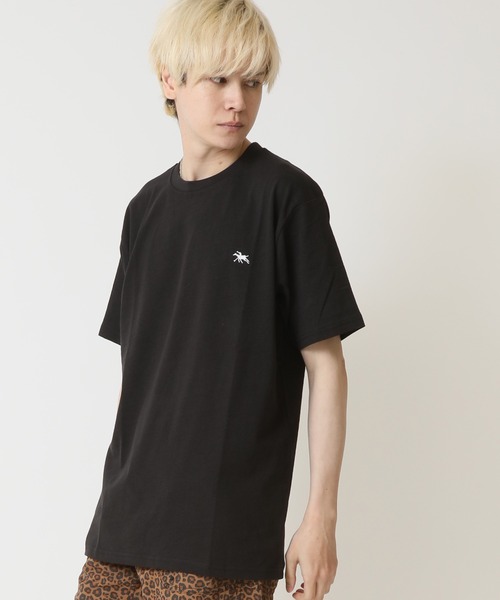 POLOCHAMPS(ポロチャンプス)の「POLOCHAMPS ポロチャンプス メンズ レギュラーフィット ワンポイント刺繍ロゴクルーネックTシャツ(Tシャツ/カットソー・メンズ・ベージュ/チャコール/オレンジ/ネイビー/ダークグリーン/杢グレー/オフホワイト/ブラック・M/XL/L)」の3枚目の写真