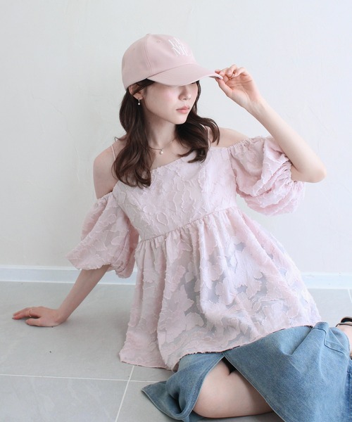 Reurie'(レウリィ)の「ペプラムオフショルダートップス オフショル 夏 ピンク ブラック 大人カジュアル シンプル ノームコア(キャミソール・レディース・ブラック/ピンク/アイボリー・FREE)」の3枚目の写真