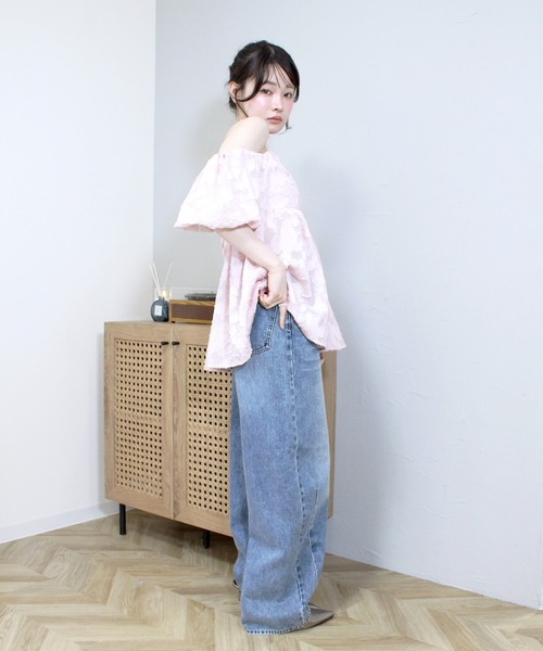 Reurie'(レウリィ)の「ペプラムオフショルダートップス オフショル 夏 ピンク ブラック 大人カジュアル シンプル ノームコア(キャミソール・レディース・ブラック/ピンク/アイボリー・FREE)」の15枚目の写真
