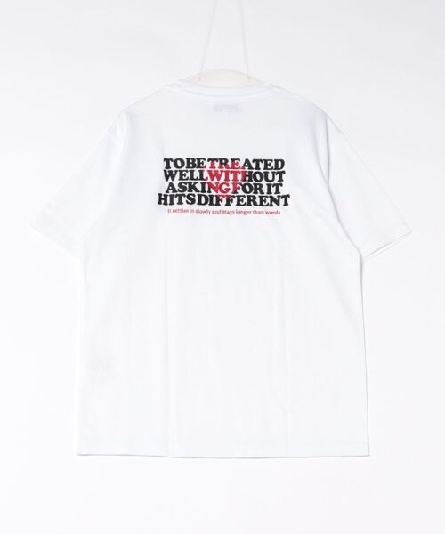 Right-on(ライトオン)の「ハートモチーフプリントTシャツ(Tシャツ/カットソー・メンズ・レッド/ホワイト/ブルー・M/L/XL/S)」の5枚目の写真