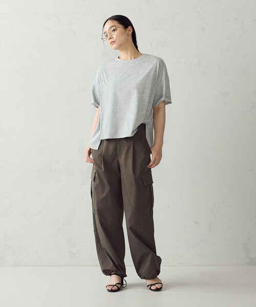 COMME CA ISM（コムサイズム）の「【抗菌防臭・接触冷感】アシンメトリーTシャツ（Tシャツ/カットソー・レディース・グレー/ホワイト/ブラック/ネイビー・MEDIUM/LARGE）」の14枚目の写真