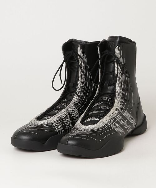 Y-3(ワイスリー)の「Y-3 REGU HI(スニーカー・メンズ・ブラック系その他・27.0cm/27.5cm/26.5cm/25.5cm/24.5cm/24.0cm/23.5cm/23.0cm/26.0cm/28.0cm/28.5cm/22.5cm)」の5枚目の写真