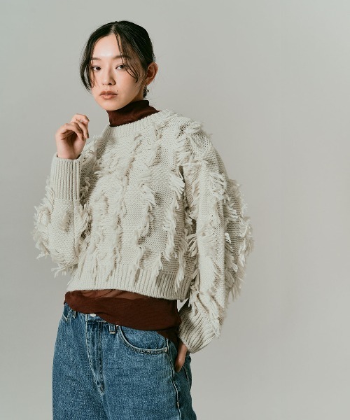 W:Huku(フーク)の「フリンジ ジャガード ショート ニット / Fringe Jacquard Short Knit(ニット/セーター・レディース・グレー/レッド/ホワイト系その他/ブラック・FREE)」の2枚目の写真