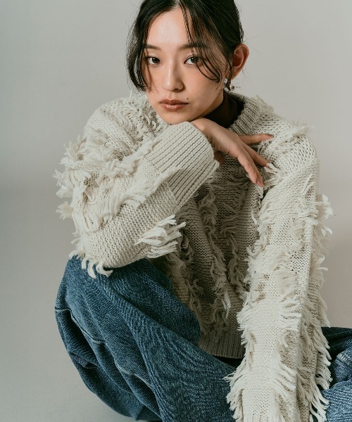 W:Huku(フーク)の「フリンジ ジャガード ショート ニット / Fringe Jacquard Short Knit(ニット/セーター・レディース・グレー/レッド/ホワイト系その他/ブラック・FREE)」の15枚目の写真