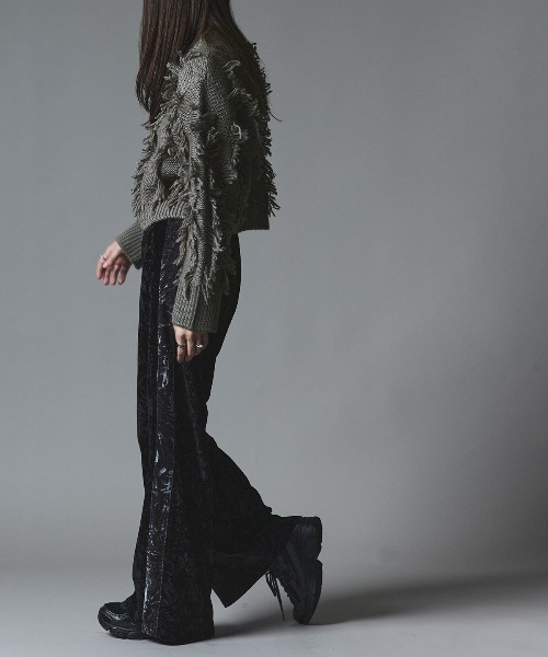 W:Huku(フーク)の「フリンジ ジャガード ショート ニット / Fringe Jacquard Short Knit(ニット/セーター・レディース・グレー/レッド/ホワイト系その他/ブラック・FREE)」の21枚目の写真