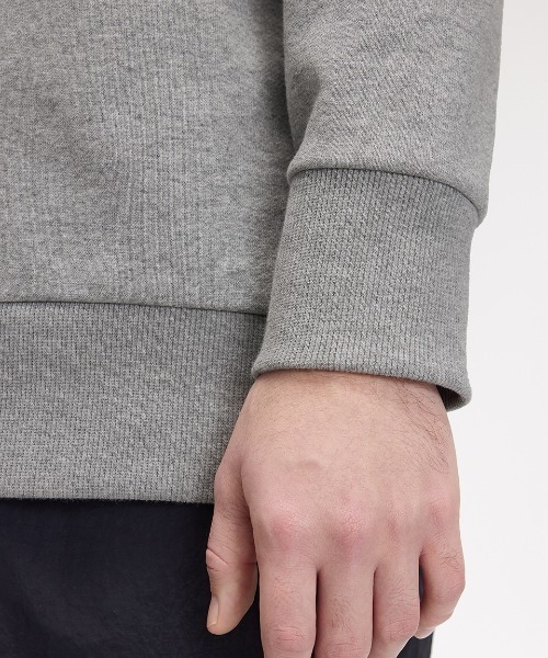 FRED PERRY（フレッドペリー）の「Tartan Applique Sweatshirt／タータンチェックアップリケスウェット（スウェット・メンズ・グレー/ネイビー・S/L/M）」の10枚目の写真