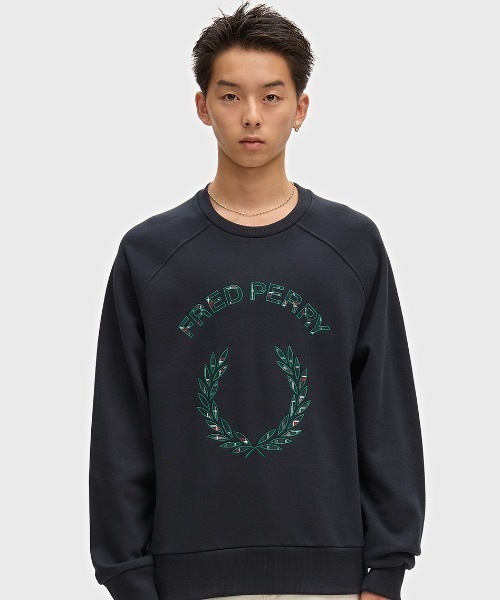 FRED PERRY（フレッドペリー）の「Tartan Applique Sweatshirt／タータンチェックアップリケスウェット（スウェット・メンズ・グレー/ネイビー・S/L/M）」の14枚目の写真