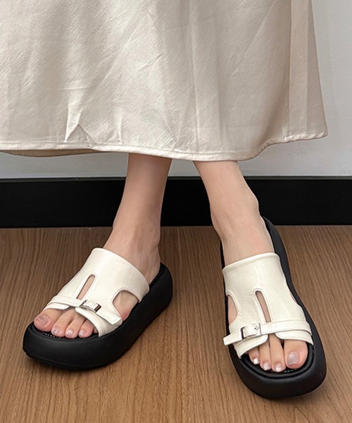 Lace Ladies(レースレディース)の「バックル ベルト スライド 厚底 サンダル(サンダル・レディース・シルバー/ブラック/アイボリー・22.5cm/23cm/23.5cm/24cm/24.5cm/25cm)」の9枚目の写真