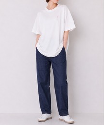 【シルエット選べる2サイズ】ロゴデザインリボンTシャツ