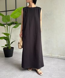 バックピンタックノースリーブワンピース