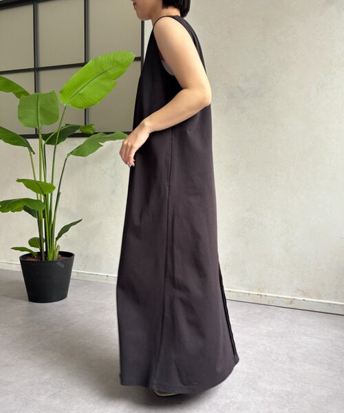 Jena espace merveilleux（ジェナ　エスパスメルヴェイユ）の「バックピンタックワンピース（ワンピース・レディース・ブラック/ブラウン・FREE）」の7枚目の写真