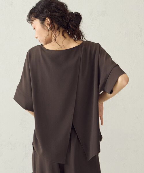 COMME CA ISM(コムサイズム)の「【UVカット・吸水速乾・接触冷感】バックスリットブラウス/セットアップ対応(シャツ/ブラウス・レディース・モカ/ベージュ・FREE)」の14枚目の写真