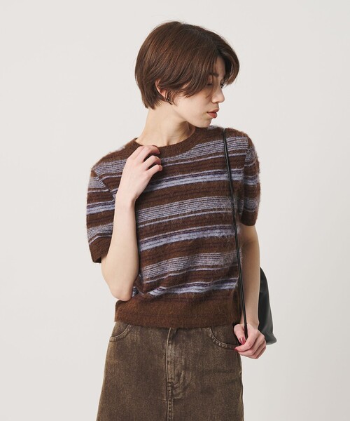 BEAUTY&YOUTH UNITED ARROWS(ビューティーアンドユースユナイテッドアローズ)の「アルパカブレンド フェザーヤーン ボーダー ニットプルオーバー(ニット/セーター・レディース・ライトグレー/ダークブラウン・FREE)」の6枚目の写真
