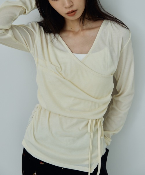 DRWCYS(ドロシーズ)の「ドレープカシュクールトップス(Tシャツ/カットソー・レディース・アイボリー/ブラック・FREE)」の4枚目の写真