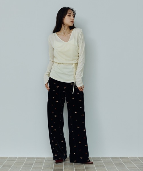 DRWCYS(ドロシーズ)の「ドレープカシュクールトップス(Tシャツ/カットソー・レディース・アイボリー/ブラック・FREE)」の9枚目の写真
