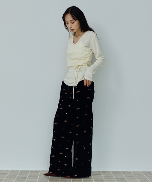 DRWCYS(ドロシーズ)の「ドレープカシュクールトップス(Tシャツ/カットソー・レディース・アイボリー/ブラック・FREE)」の10枚目の写真
