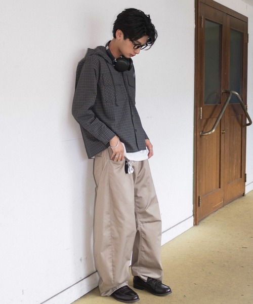 WEGO（ウィゴー）の「WEGO/【26年秋冬新作】ミニチェックフードシャツ（シャツ/ブラウス・メンズ・ブラック/ネイビー・LARGE/MEDIUM）」の13枚目の写真