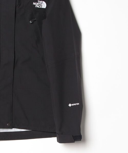 THE NORTH FACE(ザノースフェイス)の「ザ・ノースフェイス / マウンテンラウンダージャケット NPW12503(レディース)(マウンテンパーカー・レディース・ブラック・SMALL/MEDIUM/LARGE)」の3枚目の写真