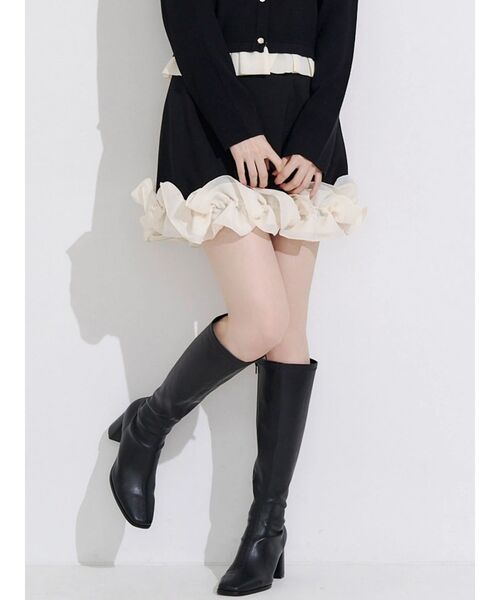 MERCURYDUO(マーキュリーデュオ)の「ポンチヘムフリルミニスカパン(スカート・レディース・ブラック/ライトブルー/アイボリー・FREE)」の4枚目の写真