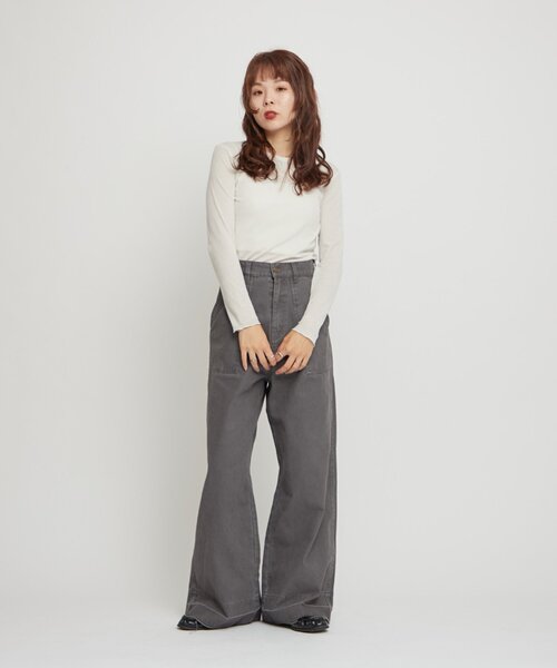 WILLOW（ウィロー）の「【willow】ダックタブ付きパンツ（その他パンツ・レディース・チャコールグレー/ベージュ・ONE SIZE）」の3枚目の写真