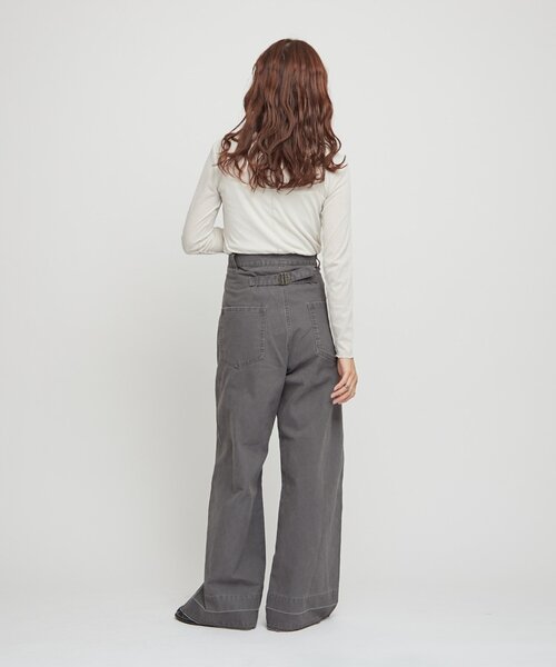 WILLOW（ウィロー）の「【willow】ダックタブ付きパンツ（その他パンツ・レディース・チャコールグレー/ベージュ・ONE SIZE）」の6枚目の写真