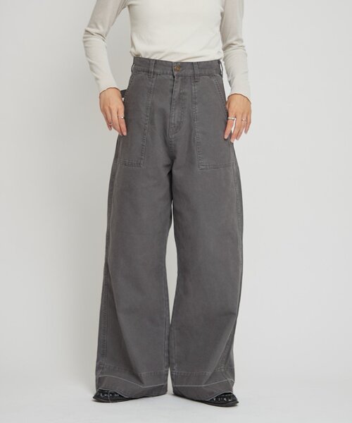 WILLOW（ウィロー）の「【willow】ダックタブ付きパンツ（その他パンツ・レディース・チャコールグレー/ベージュ・ONE SIZE）」の7枚目の写真