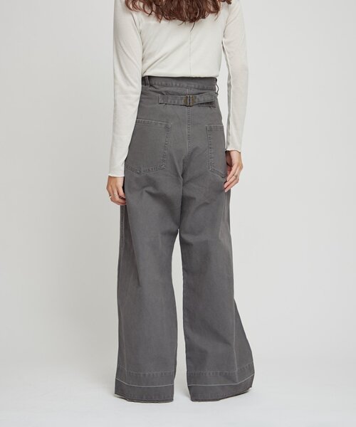 WILLOW（ウィロー）の「【willow】ダックタブ付きパンツ（その他パンツ・レディース・チャコールグレー/ベージュ・ONE SIZE）」の9枚目の写真