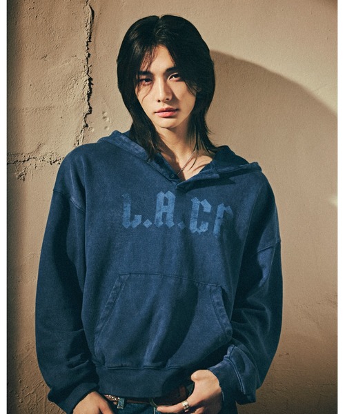 ヒョンジン 着用】 LA-CA Hoodie パーカー | GUESS(ゲス) JAPAN 公式