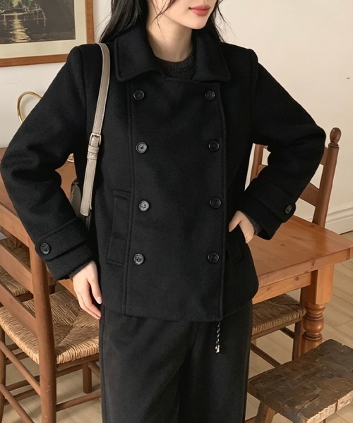 LEMOA(レモア)の「ダブルボタンピーコート風アウター(ピーコート・レディース・ブラック/オフホワイト/ブルーグレー・FREE)」の16枚目の写真