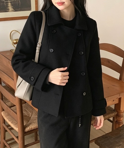 LEMOA(レモア)の「ダブルボタンピーコート風アウター(ピーコート・レディース・ブラック/オフホワイト/ブルーグレー・FREE)」の17枚目の写真