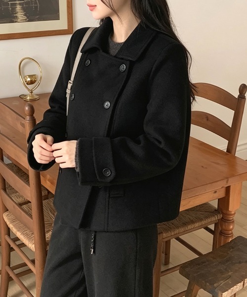 LEMOA(レモア)の「ダブルボタンピーコート風アウター(ピーコート・レディース・ブラック/オフホワイト/ブルーグレー・FREE)」の18枚目の写真