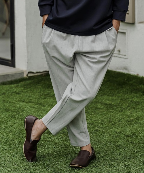 CAMBIO(カンビオ)の「mp15526- Pinstripe Tapered Pants テーパードパンツ(A76526cmb)(その他パンツ・メンズ・ブラック/ネイビー/チャコール/グレー/オフホワイト・S/M/L)」の1枚目の写真