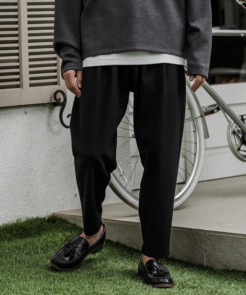 CAMBIO(カンビオ)の「mp15526- Pinstripe Tapered Pants テーパードパンツ(A76526cmb)(その他パンツ・メンズ・ブラック/ネイビー/チャコール/グレー/オフホワイト・S/M/L)」の2枚目の写真
