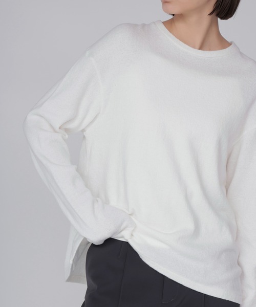 DRESSLAVE(ドレスレイブ)の「airy soft jersey crew neck pull(Tシャツ/カットソー・レディース・ホワイト/ベージュ・38)」の1枚目の写真