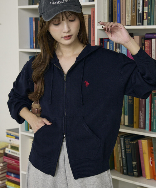 U.S. POLO ASSN.(ユーエスポロアッスン)の「U.S. POLO ASSN. × PUBLUX/ユーエスポロアッスン 別注 フルジップ ニット フーディー 限定展開(パーカー・レディース・グレー/ネイビー/ブラック・フリ-)」の3枚目の写真