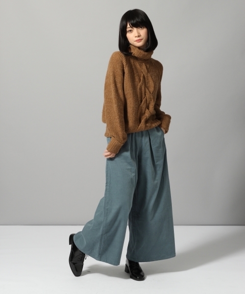 HARE（ハレ）の「ケーブルアミタートルニット(HARE)（ニット/セーター・レディース・ブラウン/オフホワイト/グレー・FREE）」の6枚目の写真