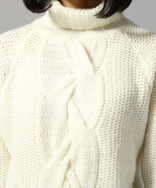 HARE（ハレ）の「ケーブルアミタートルニット(HARE)（ニット/セーター・レディース・ブラウン/オフホワイト/グレー・FREE）」の9枚目の写真