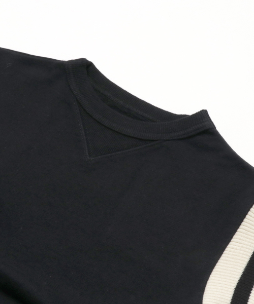 COMECHATTO&CLOSET(カムチャットアンドクロゼット)の「フットボール5分袖ルーズスウェット(スウェット・キッズ・ブラック/アイボリー/グレー・140/100/120/110/130/90)」の8枚目の写真