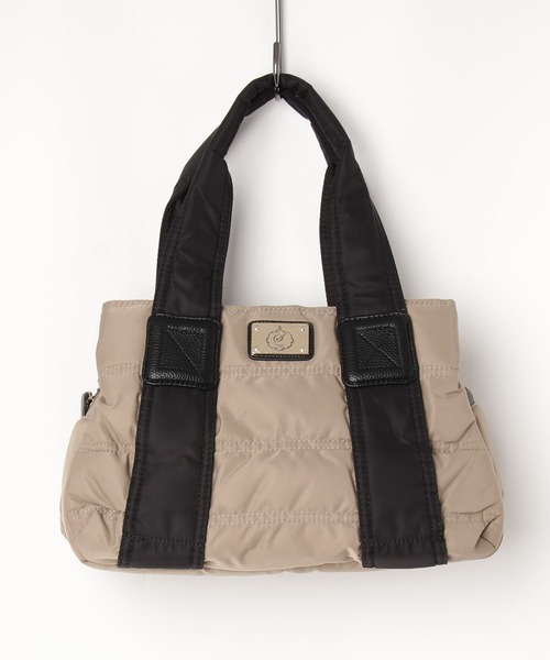 VitaFelice(ヴィータフェリーチェ)の「キルティングトートバッグ(M)(トートバッグ・レディース・チャコールグレー/ブラック/ベージュ/パープル/ネイビー/カーキ/ピンク/アイボリー/グレー系その他/ナチュラル/パープル系その他/ワイン/ブラック系その他/ベージュ系その他/グレー/ブラウン/パープル系その他2/チャコール/ライトグレー/ドット/カモフラージュ・FREE)」の12枚目の写真