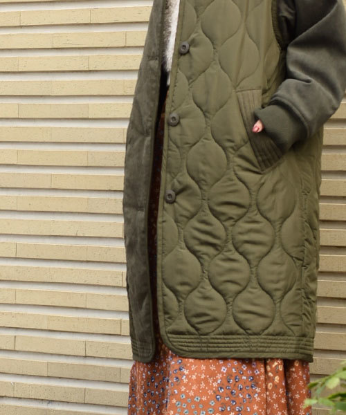 w closet（ダブルクローゼット）の「ひょうたんキルティング袖切替ロングコート（その他アウター・レディース・ブラック/カーキ・FREE）」の6枚目の写真