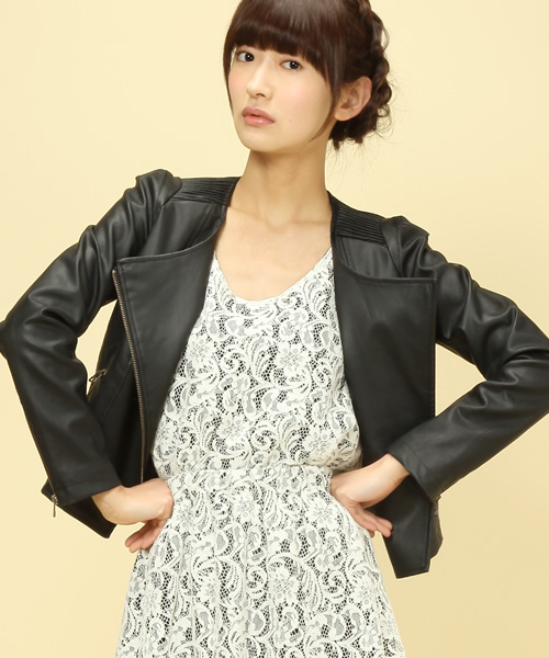 Another Edition（アナザーエディション）の「AE FAKEﾚｻﾞｰ N/C RIDERS（ライダースジャケット・レディース・ブラック/ベージュ・SMALL/MEDIUM）」の2枚目の写真